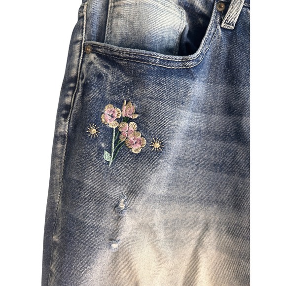Elite Jeans Womens Plus Size 17/18 Floral Embroidered Distressed Crop Denim Blue - Picture 6 of 7